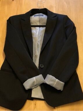Suzy Shier | Blazer with Striped Interior